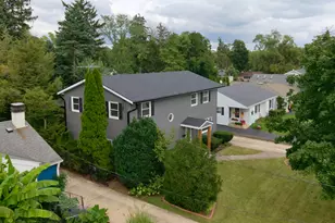 829 E Evergreen St, Wheaton, IL 60187 - Photo 13