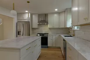 829 E Evergreen St, Wheaton, IL 60187 - Photo 17