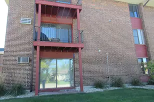 15700 Terrace Dr, Oak Forest, IL 60452 - Photo 5