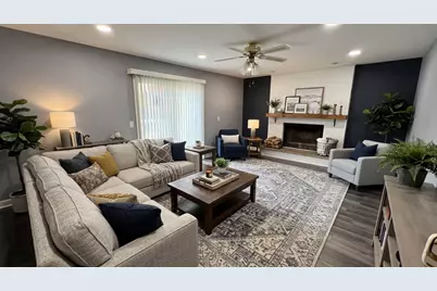 1717 N Waterville Lane, Schaumburg, IL 60194 - Photo 5