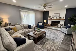 1717 N Waterville Ln, Schaumburg, IL 60194 - Photo 5