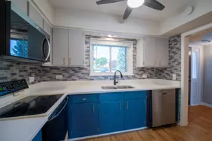 3N550 Crown Rd, Elmhurst, IL 60126 - Photo 3