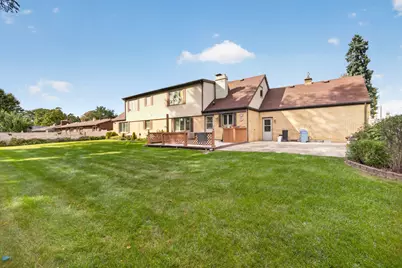 216 E McConaughy Avenue, Rochelle, IL 61068 - Photo 47