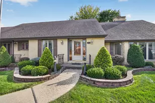 216 E McConaughy Ave, Rochelle, IL 61068 - Photo 5