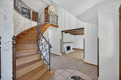 216 E McConaughy Avenue, Rochelle, IL 61068 - Photo 7