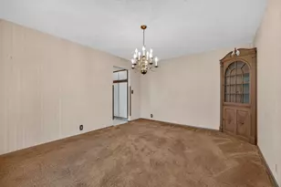 216 E McConaughy Ave, Rochelle, IL 61068 - Photo 17