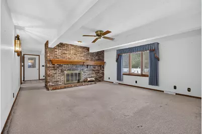216 E McConaughy Avenue, Rochelle, IL 61068 - Photo 13