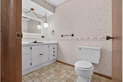 216 E McConaughy Avenue, Rochelle, IL 61068 - Photo 29