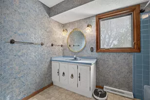 216 E McConaughy Ave, Rochelle, IL 61068 - Photo 41