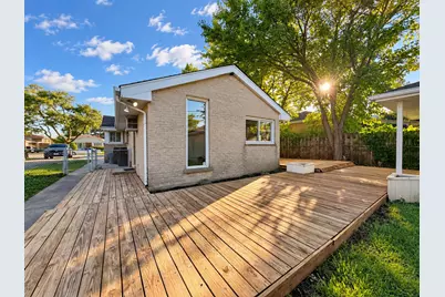 3814 W Sherwin Avenue, Lincolnwood, IL 60712 - Photo 23