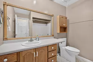 29W055 Schillinger Dr, Naperville, IL 60564 - Photo 33