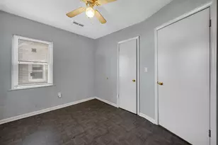 15041 Riverside Dr, South Holland, IL 60473 - Photo 17