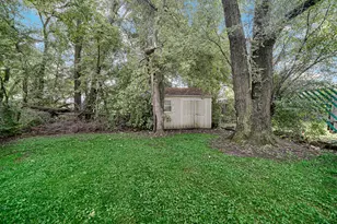 15041 Riverside Dr, South Holland, IL 60473 - Photo 25