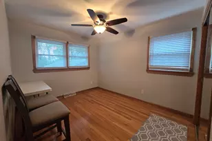 1905 N Hilltop Ave, Zion, IL 60099 - Photo 15