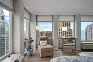 111 E Chestnut St, Chicago, IL 60611 - Photo 17