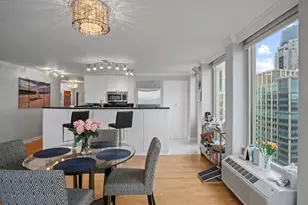 111 E Chestnut St, Chicago, IL 60611 - Photo 5