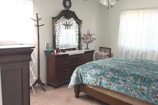 6135 W 94th St, Oak Lawn, IL 60453 - Photo 5