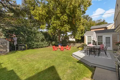 6836 N Kenton Avenue, Lincolnwood, IL 60712 - Photo 17