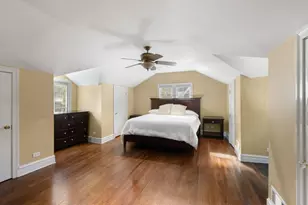 6836 N Kenton Ave, Lincolnwood, IL 60712 - Photo 11