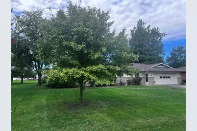 526 N 4th Street, Cissna Park, IL 60924 - Photo 3