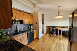 4653 146th St, Midlothian, IL 60445 - Photo 5