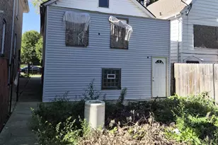 5247 S May St, Chicago, IL 60609 - Photo 11