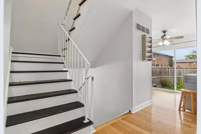 1S309 Windsor Lane, Villa Park, IL 60181 - Photo 17