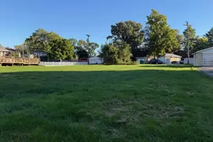 613 Plainfield Rd, Joliet, IL 60435 - Photo 1