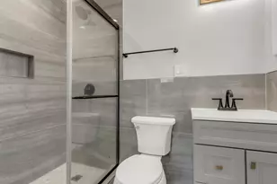 265 Terry Ln, Villa Park, IL 60181 - Photo 21