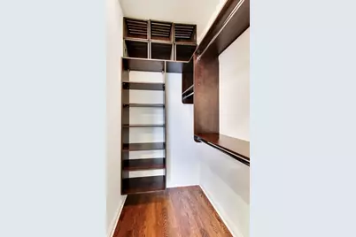 2842 N Racine Avenue #2, Chicago, IL 60657 - Photo 17