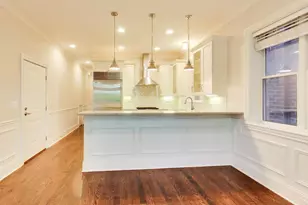 2842 N Racine Ave, Chicago, IL 60657 - Photo 9