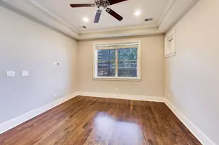 2842 N Racine Ave, Chicago, IL 60657 - Photo 13