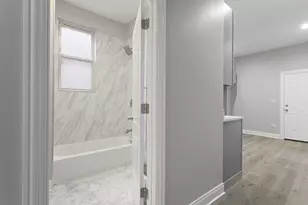 2714 W Polk St, Chicago, IL 60612 - Photo 7