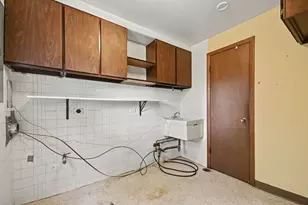 940 Ridgeland Ave, Mundelein, IL 60060 - Photo 9