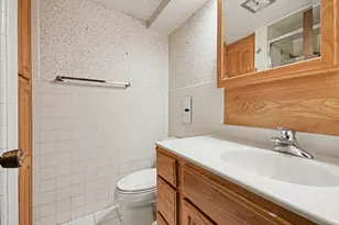 940 Ridgeland Ave, Mundelein, IL 60060 - Photo 13