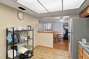 11129 NW Rd, Palos Hills, IL 60465 - Photo 13