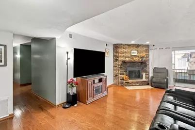 11129 Northwest Road #F, Palos Hills, IL 60465 - Photo 5