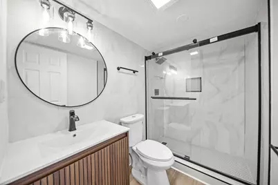 639 N Leamington Avenue, Chicago, IL 60644 - Photo 45