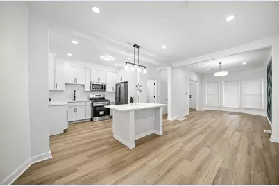 639 N Leamington Avenue, Chicago, IL 60644 - Photo 3