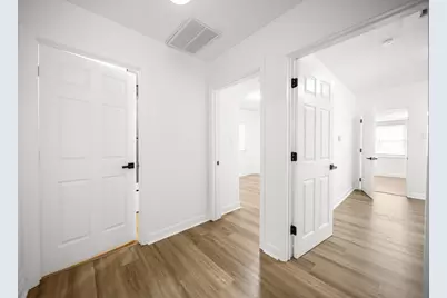 639 N Leamington Avenue, Chicago, IL 60644 - Photo 25