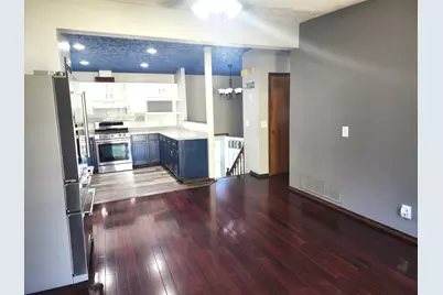 903 E Liberty Street, Wauconda, IL 60084 - Photo 3