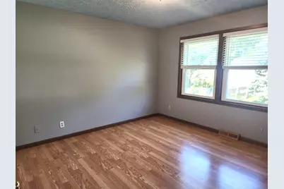 903 E Liberty Street, Wauconda, IL 60084 - Photo 7
