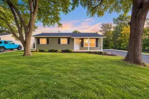 197 Hadleigh Rd, Bolingbrook, IL 60440 - Photo 3