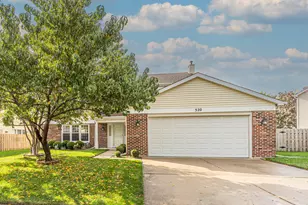 320 E Fox Hill Dr, Buffalo Grove, IL 60089 - Photo 3