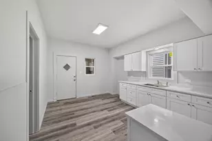 63 W 15th St, Chicago Heights, IL 60411 - Photo 9