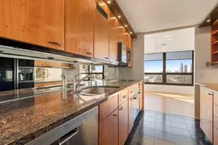 360 E Randolph St, Chicago, IL 60601 - Photo 21