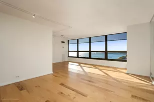 360 E Randolph St, Chicago, IL 60601 - Photo 5