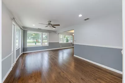 913 E 166th Street, South Holland, IL 60473 - Photo 3