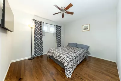 913 E 166th Street, South Holland, IL 60473 - Photo 9