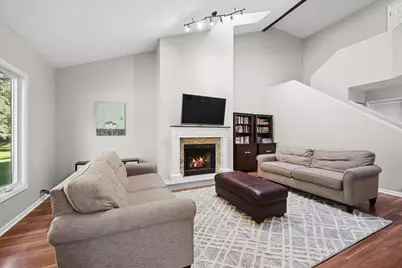 1302 Pimlico Parkway #-, Libertyville, IL 60048 - Photo 5